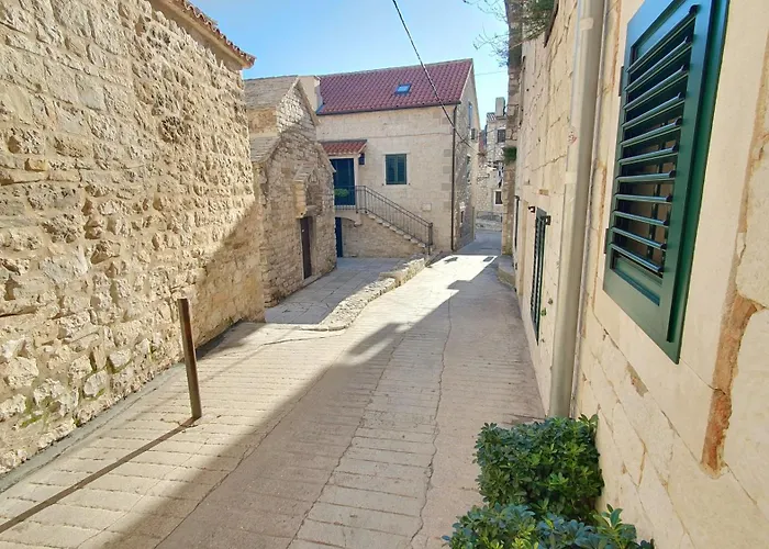 Kamarin Luxury